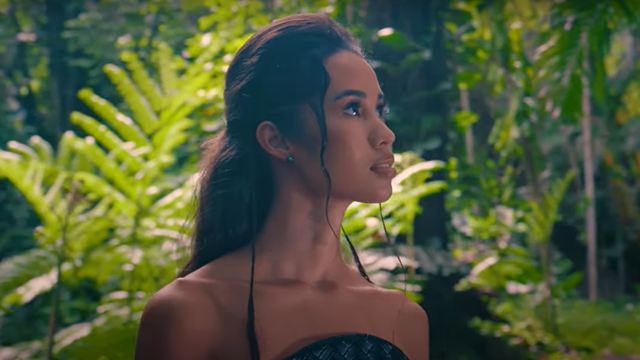 Miss France 2024 : qui est Miss Tahiti, Ravahere Silloux ? Photos, Instagram, études, passions… toutes les infos !