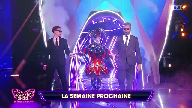image de la news Mask Singer 2024 : qui est la star internationale qui se cache sous le nouveau costume du Joker ? Nos pronostics avant ce soir
