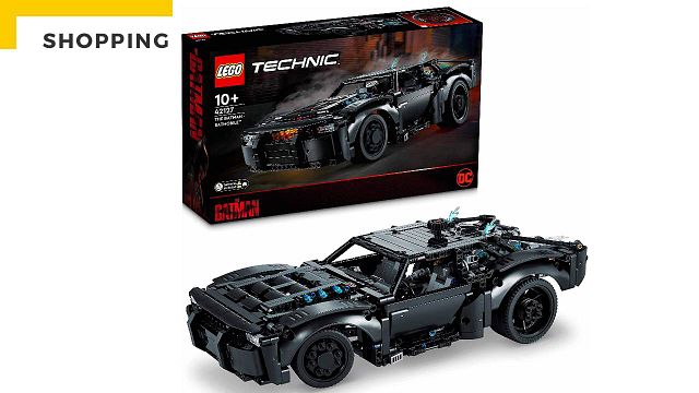 image de la news The Batman : découvrez la superbe Batmobile du film en LEGO !
