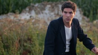 image de la news Premières photos de Tahar Rahim dans "Les hommes libres" !