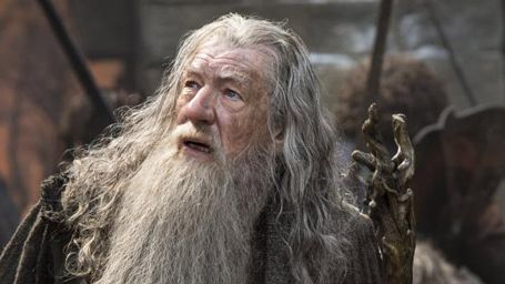 image de la news Le Hobbit : Gandalf épée en main pour la Bataille des cinq armées