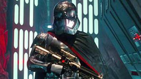 image de la news Star Wars : Captain Phasma est un personnage féminin fort, selon Gwendoline Christie