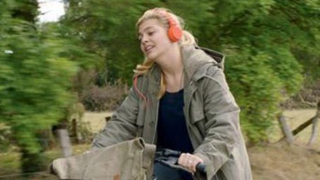 image de la news Louane Emera courtisée par l’auteur du best-seller After pour une adaptation au cinéma