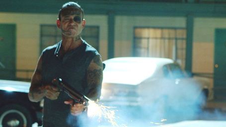 Qui est Raoul Trujillo, le redoutable sicario tatoué qui traque Mel Gibson dans Blood Father ?