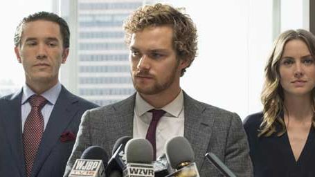 Iron Fist bien entouré sur de nouvelles photos