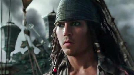 Pirates des Caraïbes 5 : Johnny Depp rajeunit dans la nouvelle bande annonce