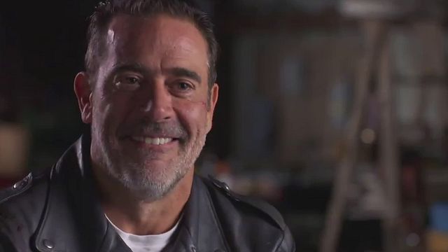 image de la news The Walking Dead : Negan seul contre tous dans la featurette de la saison 8