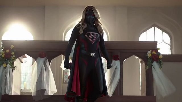 image de la news Crisis on Earth-X : les Nazis ont gagné la Guerre dans le teaser du cross-over entre Flash, Arrow et Supergirl