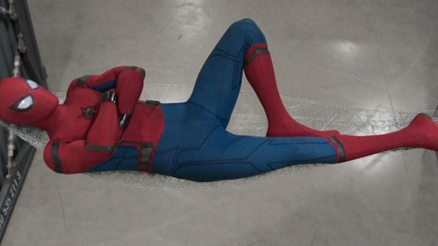 image de la news Avengers 3 : une affiche et une boulette signée Tom Holland
