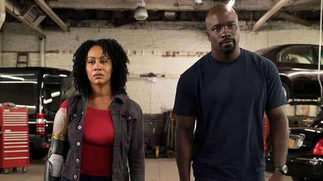 image de la news Luke Cage : la saison 2 ouvre-t-elle la porte à d'autres spin-offs Marvel sur Netflix ?