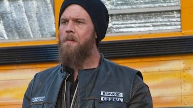 image de la news The Walking Dead : une ancienne star de Sons of Arnachy rejoint la saison 9