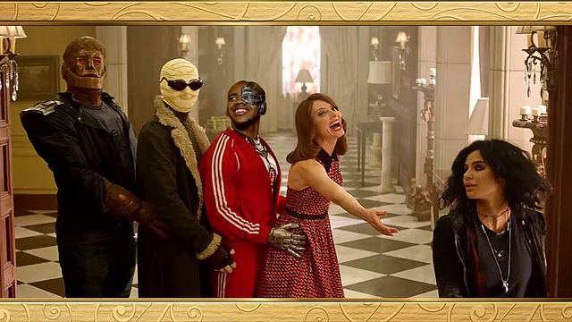 image de la news Doom Patrol : des images rétro-rigolotes et une date de lancement pour la prochaine série DC Universe