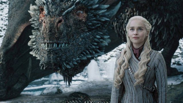 image de la news Game of Thrones saison 8 : la réponse amusante de HBO à l'affaire du gobelet Starbucks