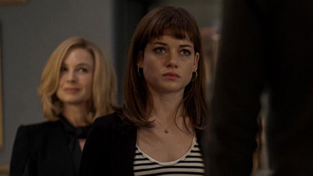 image de la news What/If sur Netflix : une bande-annonce envoûtante pour la série avec Renée Zellweger  