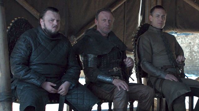image de la news Game Of Thrones saison 8 : après le gobelet Starbucks, c'est une bouteille d'eau qui fait le buzz dans le final !