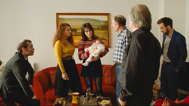 image de la news Bande-annonce Gloria Mundi : Anaïs Demoustier lutte pour sa famille dans le nouveau Guédiguian