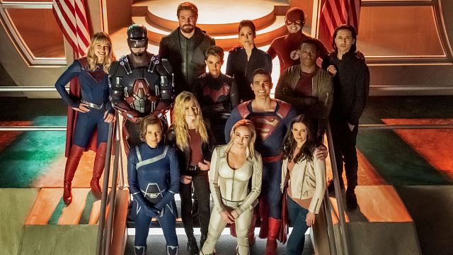 image de la news Arrow, Flash, Supergirl : premières images du cross-over 2019