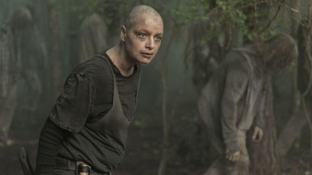 image de la news The Walking Dead saison 10 : un personnage trouve la mort dans le teaser de l’épisode 8