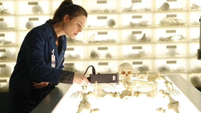 image de la news myCANAL : 5 séries pour les apprentis scientifiques pendant le confinement
