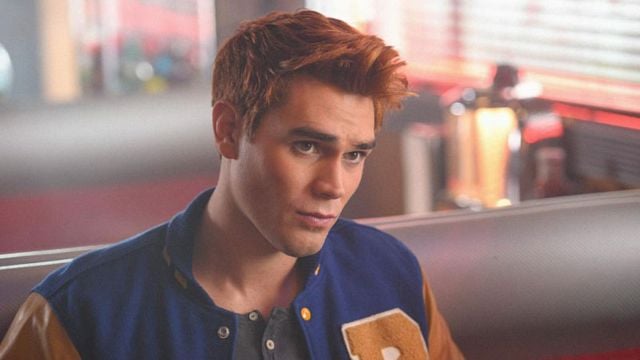 image de la news KJ Apa (Riverdale) dans le thriller pandémique Songbird produit par Michael Bay