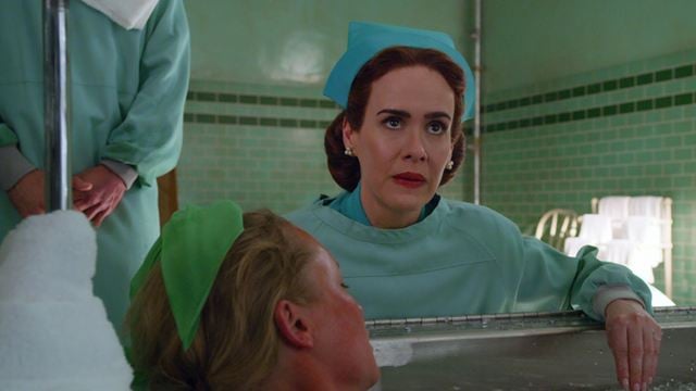 Ratched sur Netflix : premières images du prequel de Vol au-dessus d'un nid de coucou avec Sarah Paulson et Sharon Stone