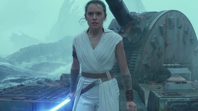 image de la news Star Wars 9 : les origines de Rey ont changé en cours de tournage selon Daisy Ridley [SPOILER]