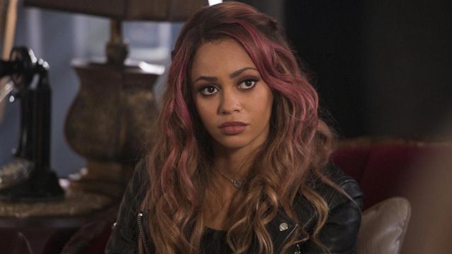 image de la news Riverdale saison 5 : la grossesse de Vanessa Morgan (Toni) intégrée dans la série !