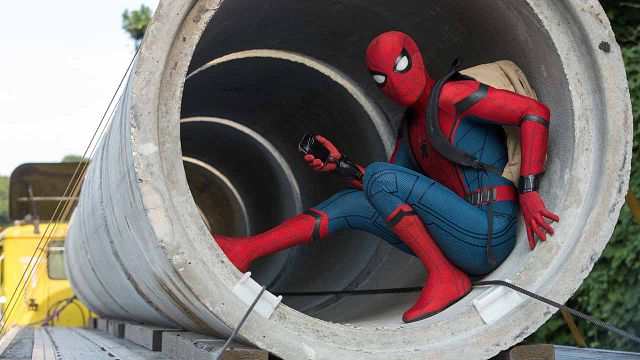 image de la news Spider-Man Homecoming sur Netflix : quelle actrice se cache derrière la voix de l'ordinateur ?