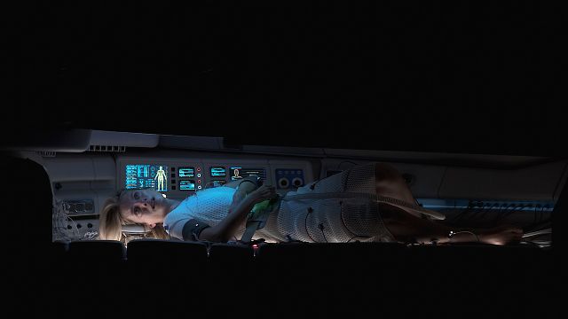 image de la news Oxygène sur Netflix : les premières images du huis clos d'Alexandre Aja avec Mélanie Laurent