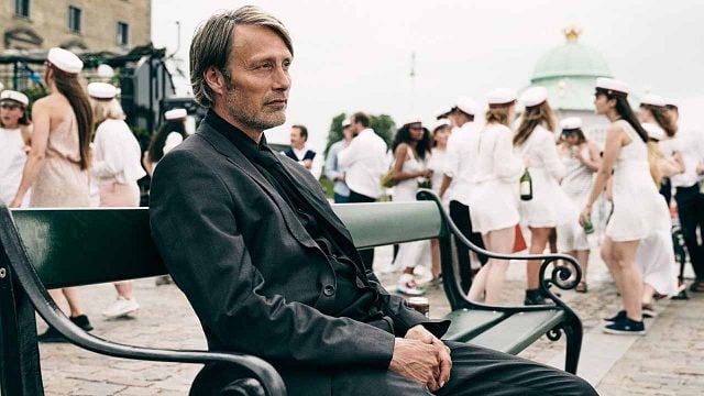 image de la news Les Animaux fantastiques 3 : pour Mads Mikkelsen, "ce n'est pas intéressant de copier Johnny Depp"