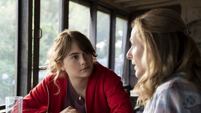 image de la news CODA sur Apple TV+ : le comparatif entre les acteurs US et le casting de La Famille Bélier