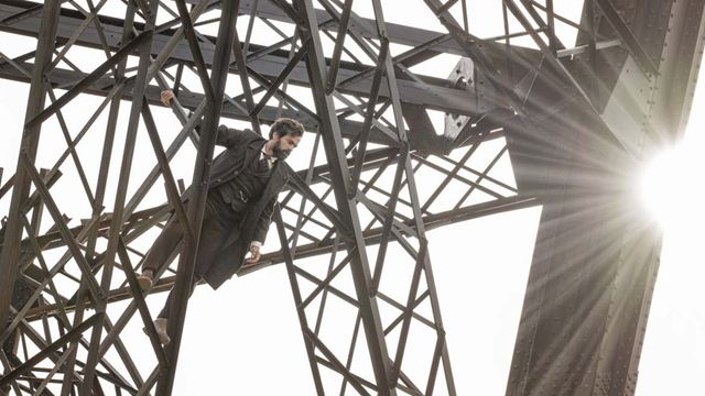 Eiffel : 3 bonnes raisons de choisir une salle Dolby Cinema pour voir le vertigineux biopic avec Romain Duris