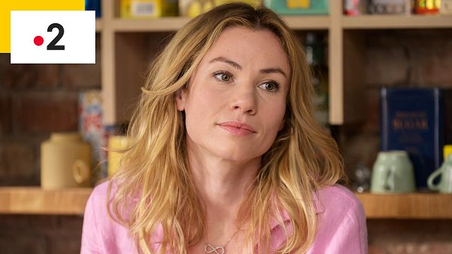 image de la news L'Amour (presque) parfait sur France 2 : Maud Baecker (Jul) chante-t-elle vraiment dans la série ?