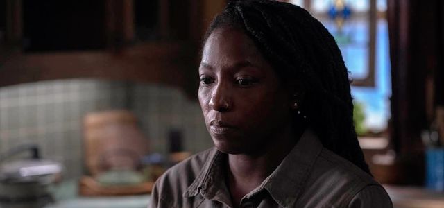 Rutina Wesley dans le rôle de Maria