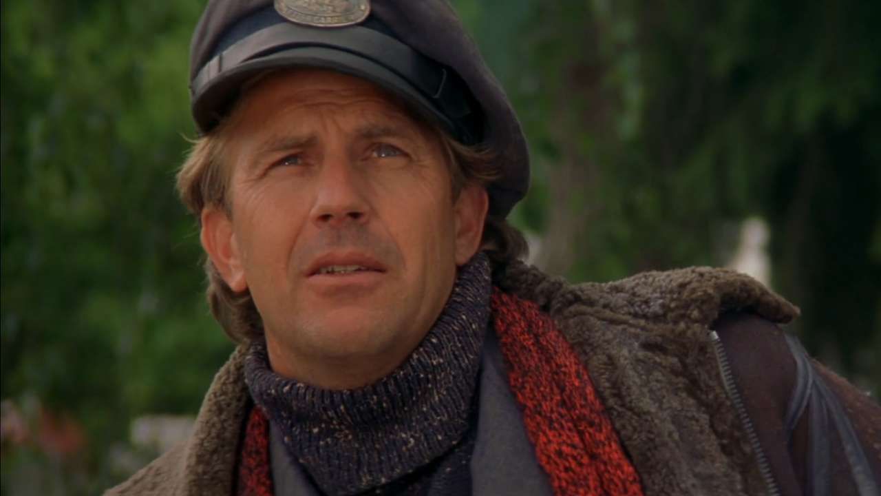 Kevin Costner est... le postier !