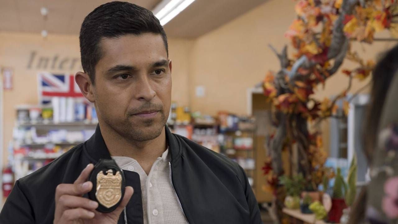 NCIS: Two Different Eras for One Case How is an NCIS Origins crossover possible?