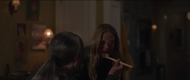 Here is the same scene, but as it was broadcast on the screen!
