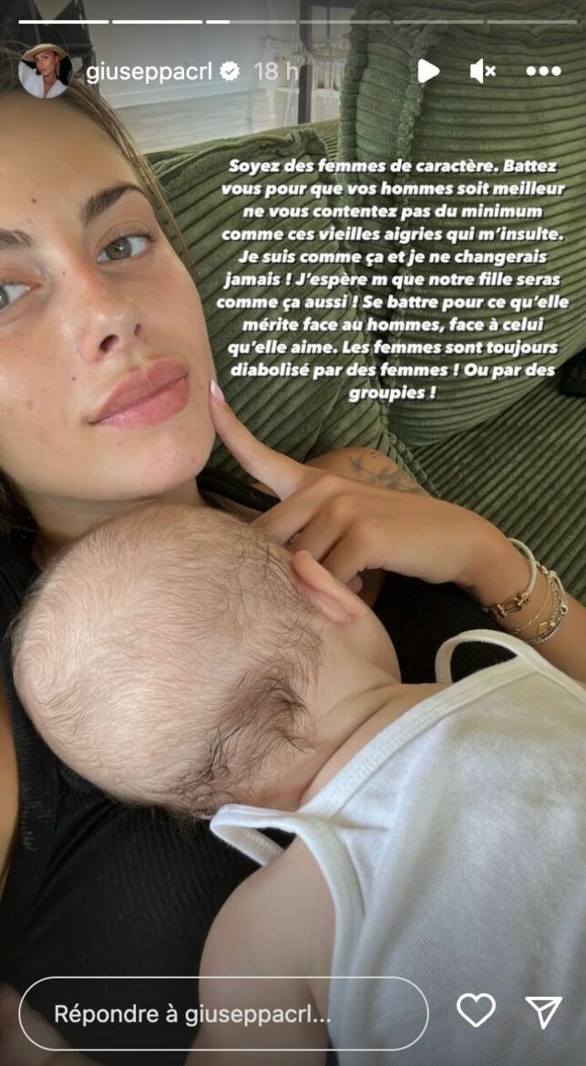 La jeune maman n'en peut plus des critiques