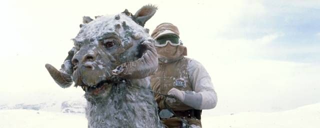 Ça vous plait ? C'est Phil Tippett qui l'a fait