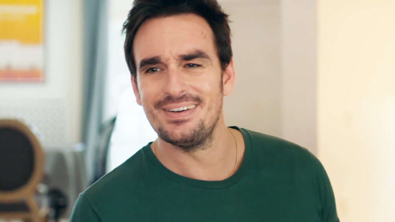 Demain nous appartient : "J'ai tout de suite appelé Ariane Seguillon", Kevin Levy raconte les coulisses de cette scène mémorable entre Bruno et Christelle