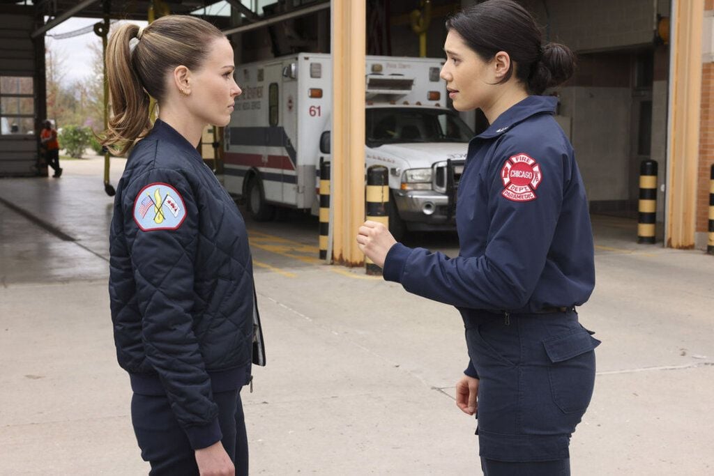 Photo De Hanako Greensmith - Chicago Fire : Photo Jocelyn Hudon, Hanako ...