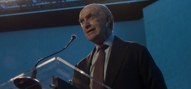 Jonathan Pryce dans le rôle du prince Philip