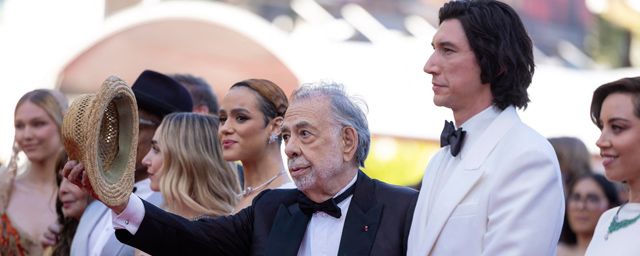 Francis Ford Coppola et Adam Driver sur les marches
