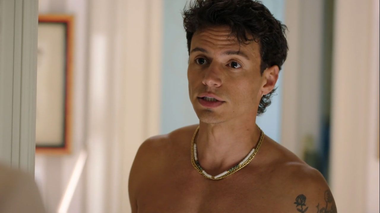 New Day: Kevin Diaz (Robbie) has pressure in his naked scenes in physical form? His answer