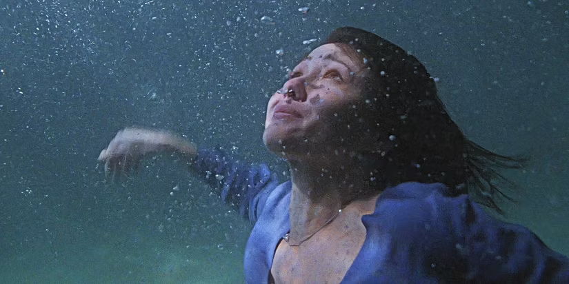 Prue Halliwell dans l'épisode 13 de la saison 1 de Charmed