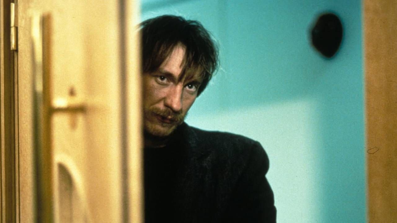 David Thewlis dans 