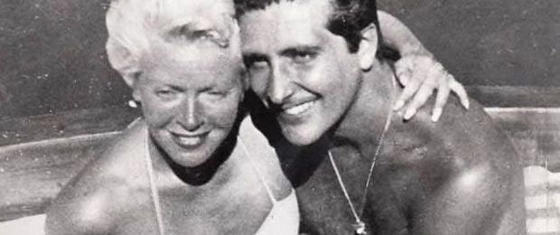 Lana Turner et Johnny Stompanato, en 1957.