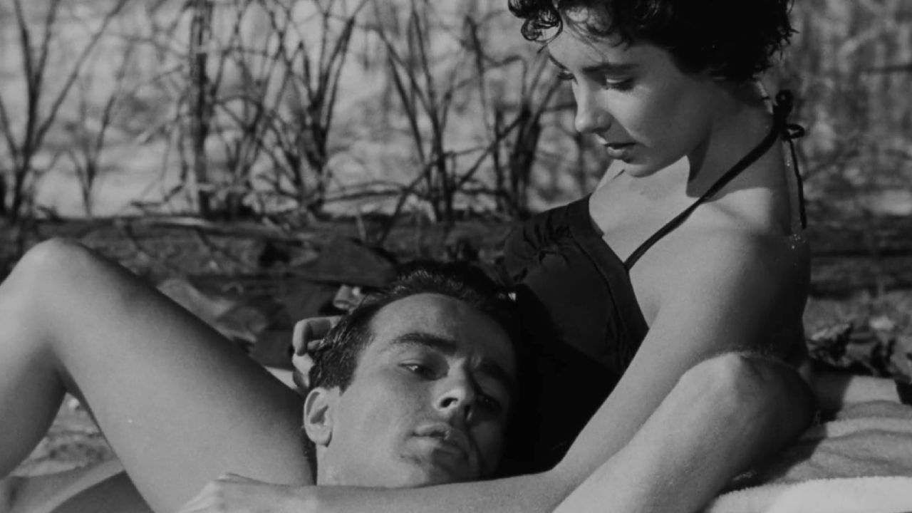 Elizabeth Taylor et Monty dans 