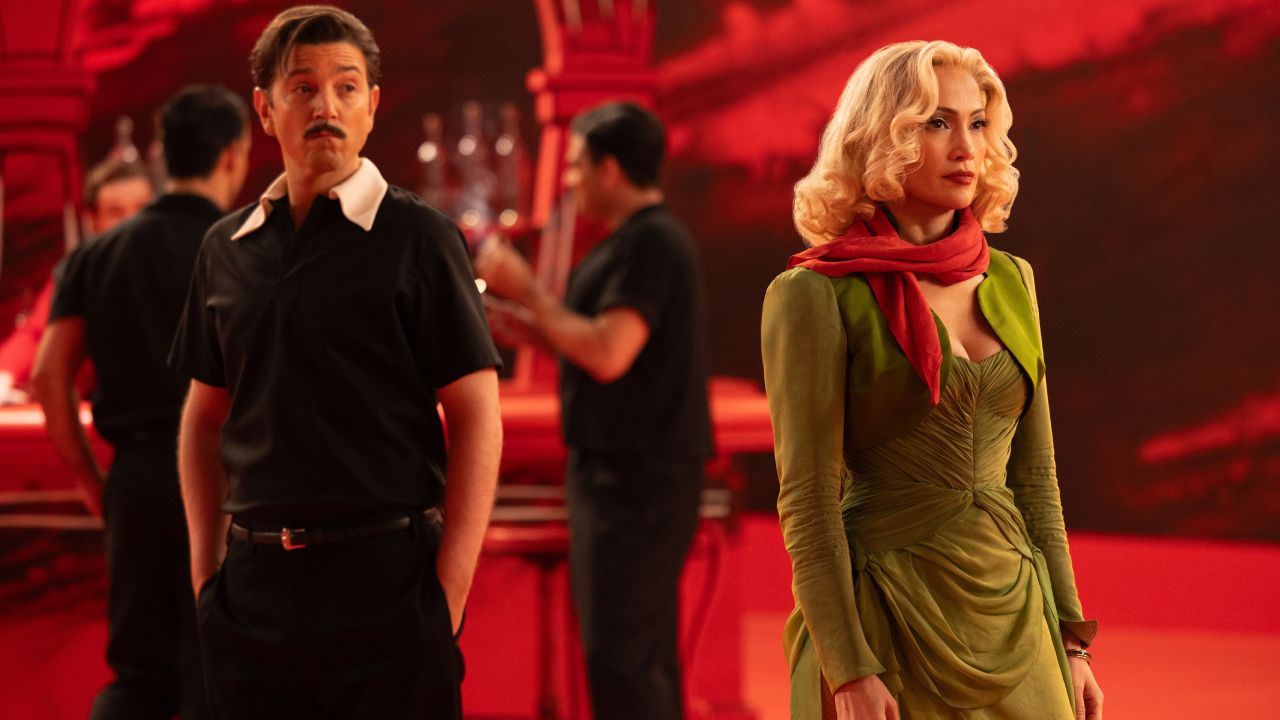 Diego Luna et Jennifer Lopez dans 