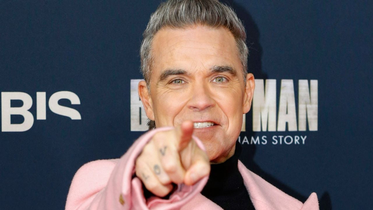 "Je ne suis pas non plus très évolué" : pourquoi Robbie Williams est-il un singe dans Better Man ? Il répond